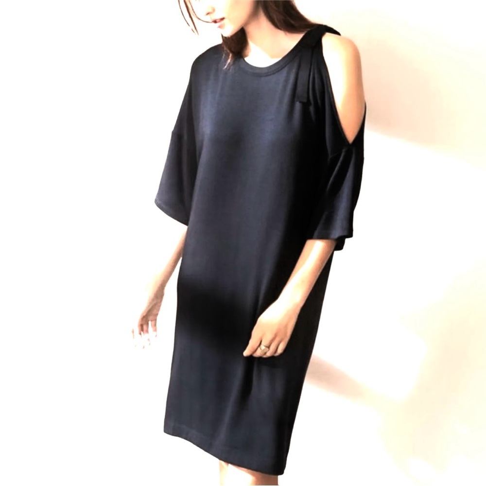 Lou & Grey black asymmetrical shift dress, Medium